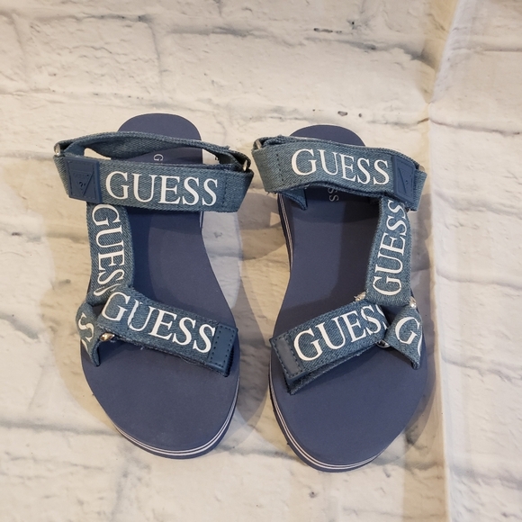 Guess sandals size 5 - Picture 2 of 9